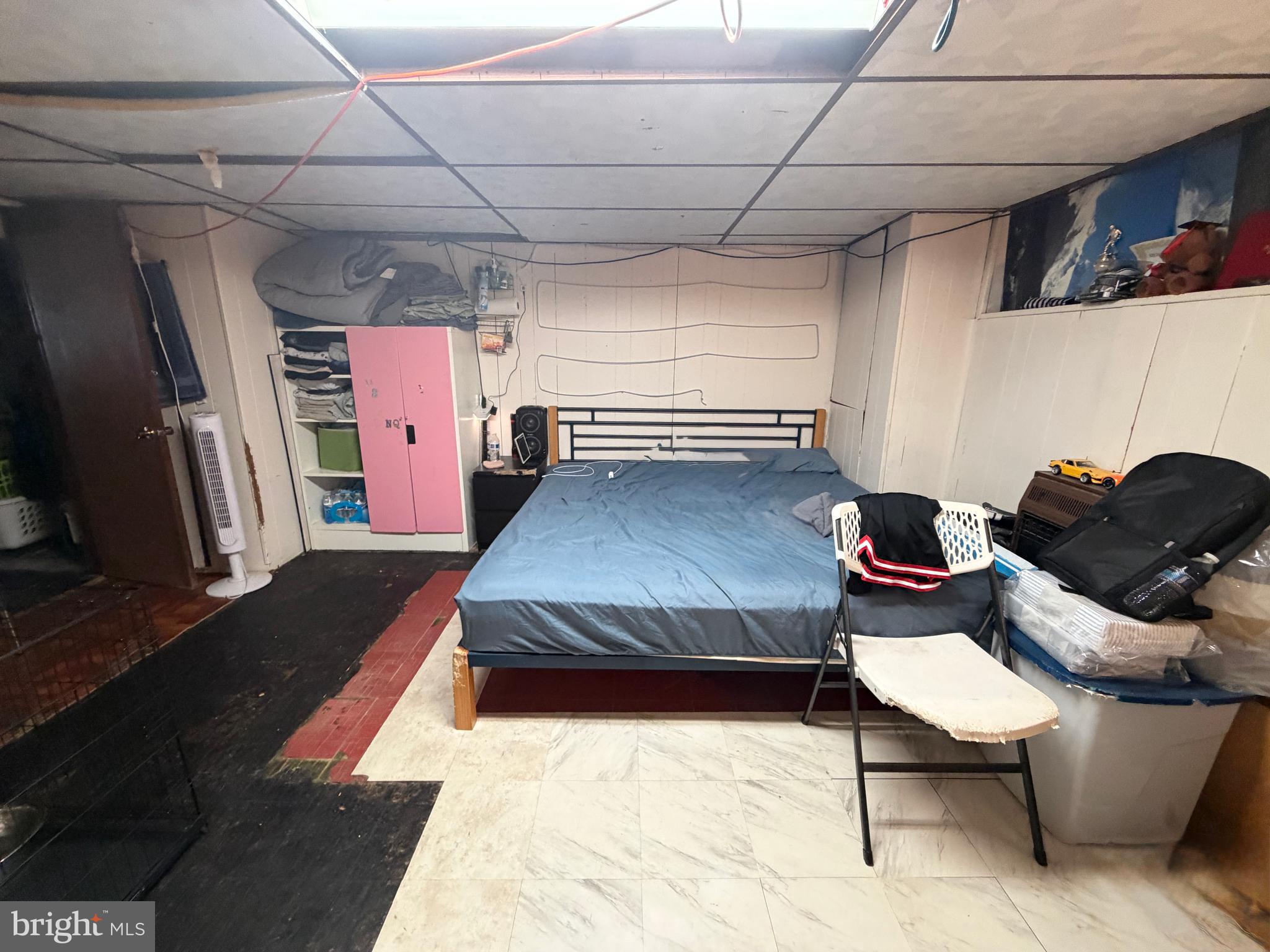 LAWNCREST - Residential