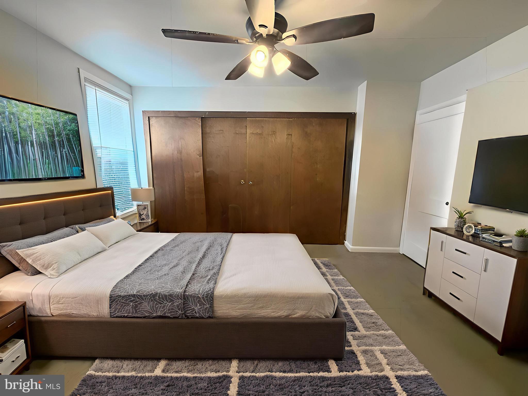 LAWNCREST - Residential