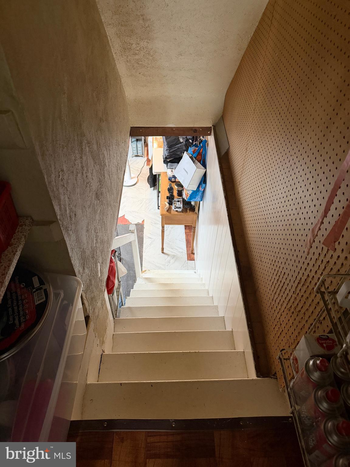 LAWNCREST - Residential