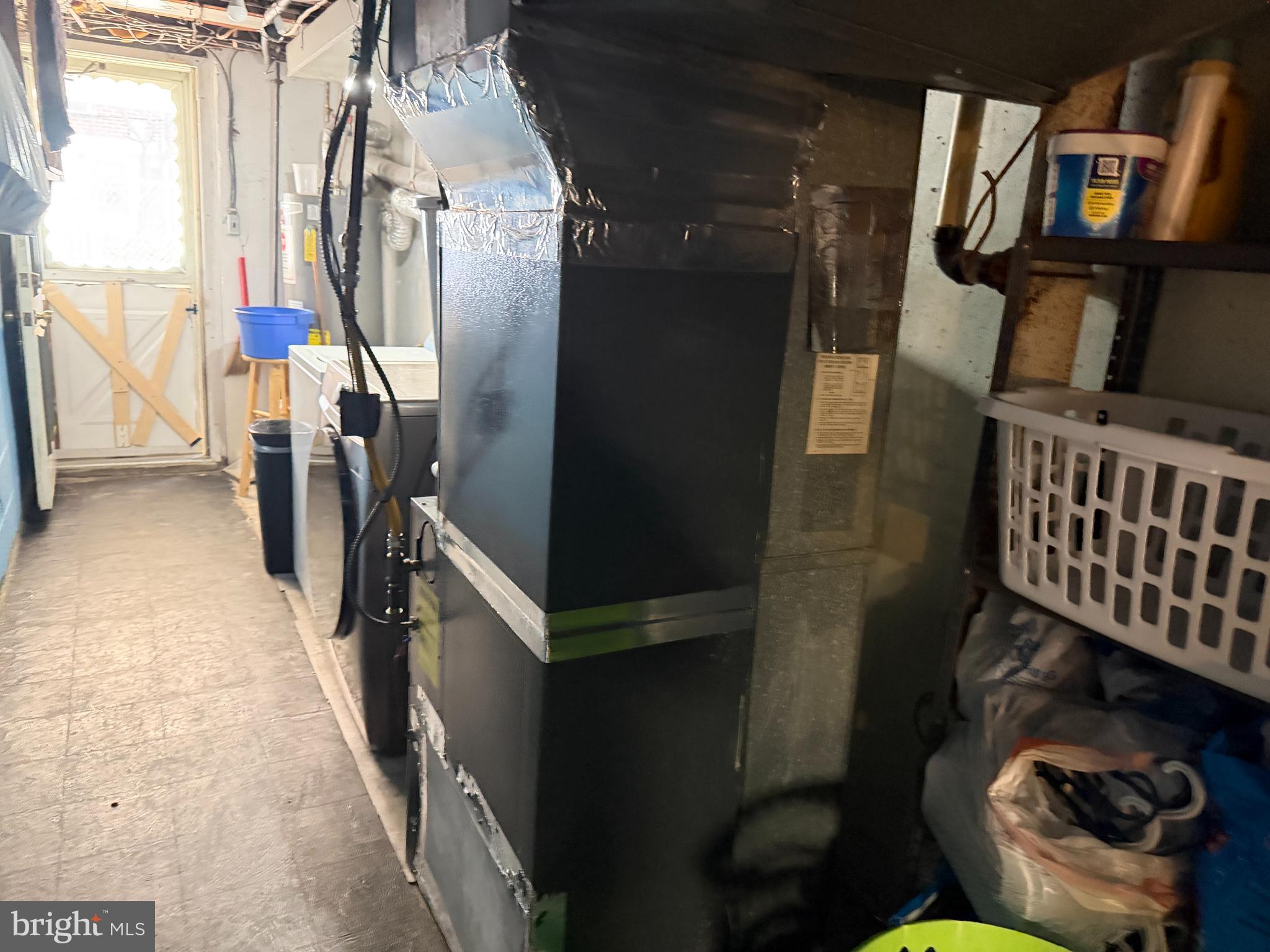 LAWNCREST - Residential