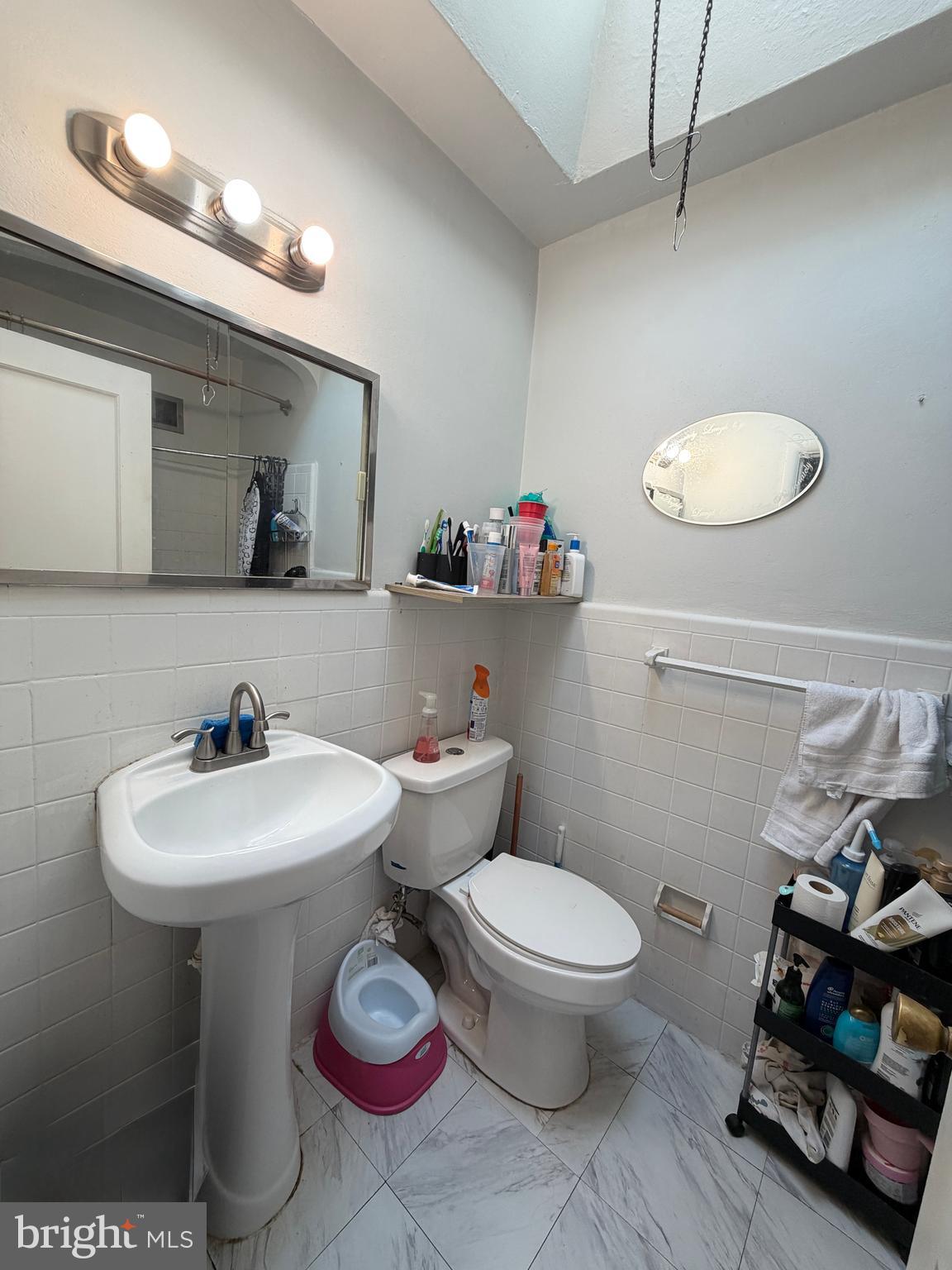 LAWNCREST - Residential