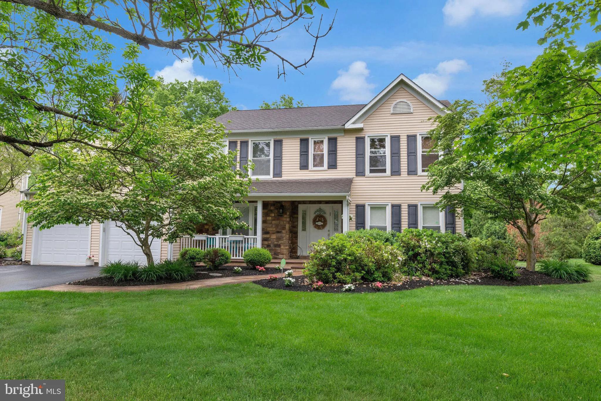 Plainsboro, New Jersey 08536, United States, 5 Bedrooms Bedrooms, ,3 BathroomsBathrooms,Residential,Active,132669