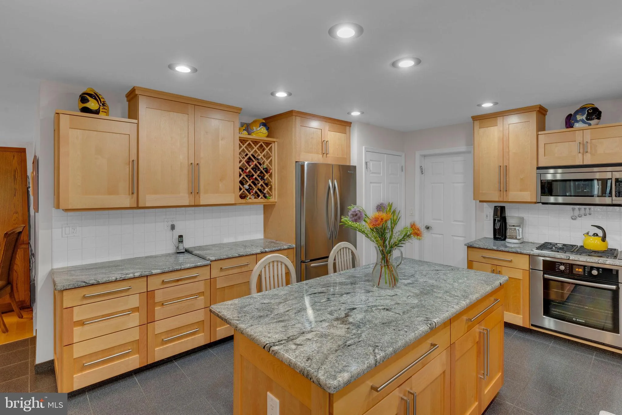 Plainsboro, New Jersey 08536, United States, 5 Bedrooms Bedrooms, ,3 BathroomsBathrooms,Residential,Active,132669