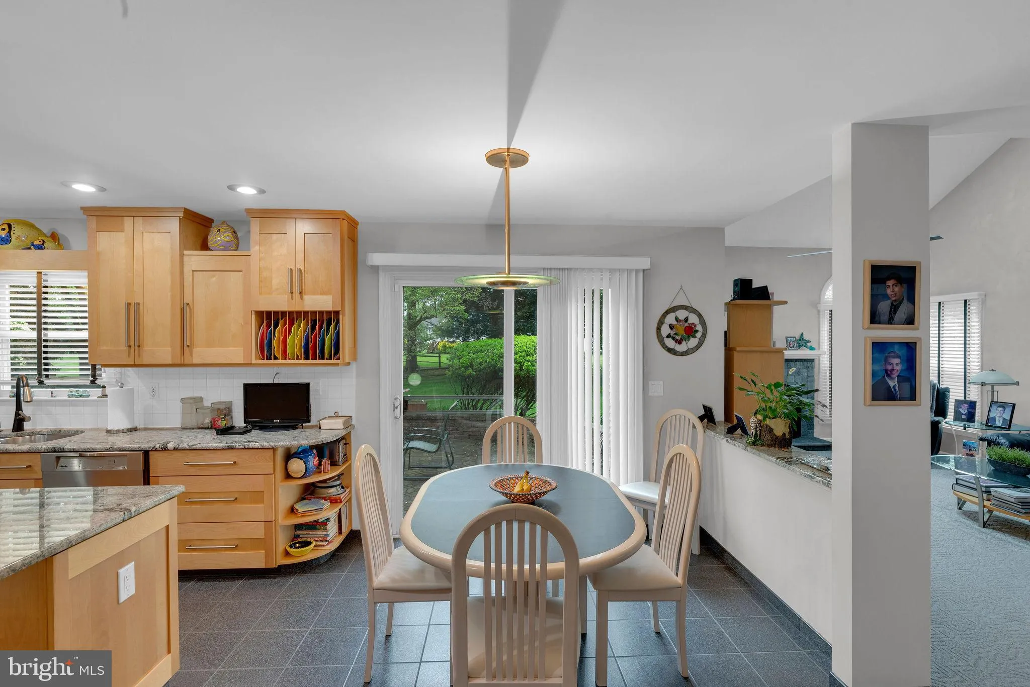 Plainsboro, New Jersey 08536, United States, 5 Bedrooms Bedrooms, ,3 BathroomsBathrooms,Residential,Active,132669