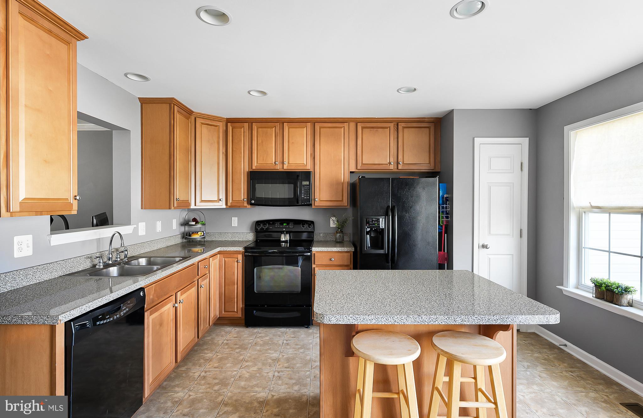 LAKELAND PLACE - Residential