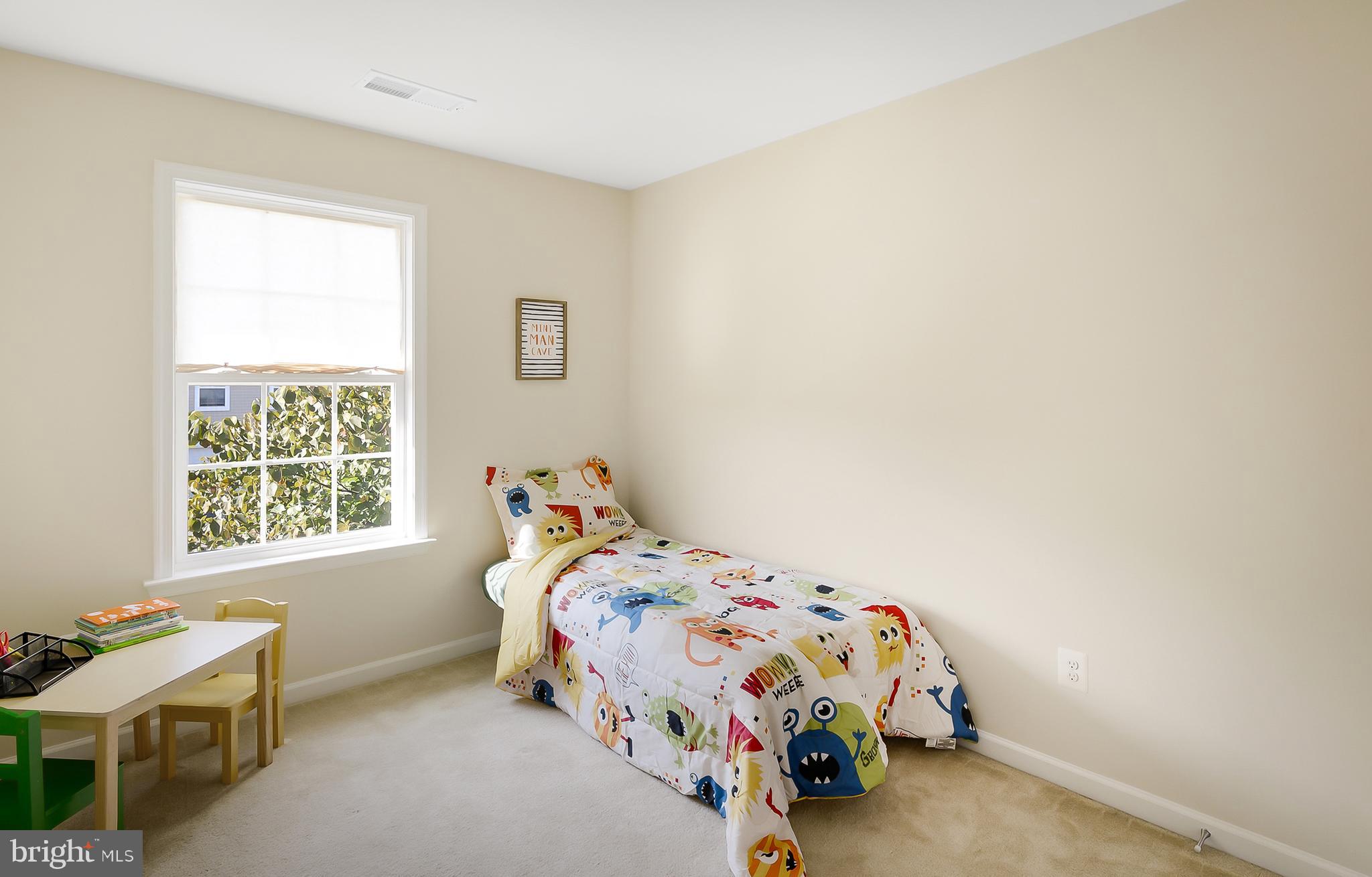 LAKELAND PLACE - Residential