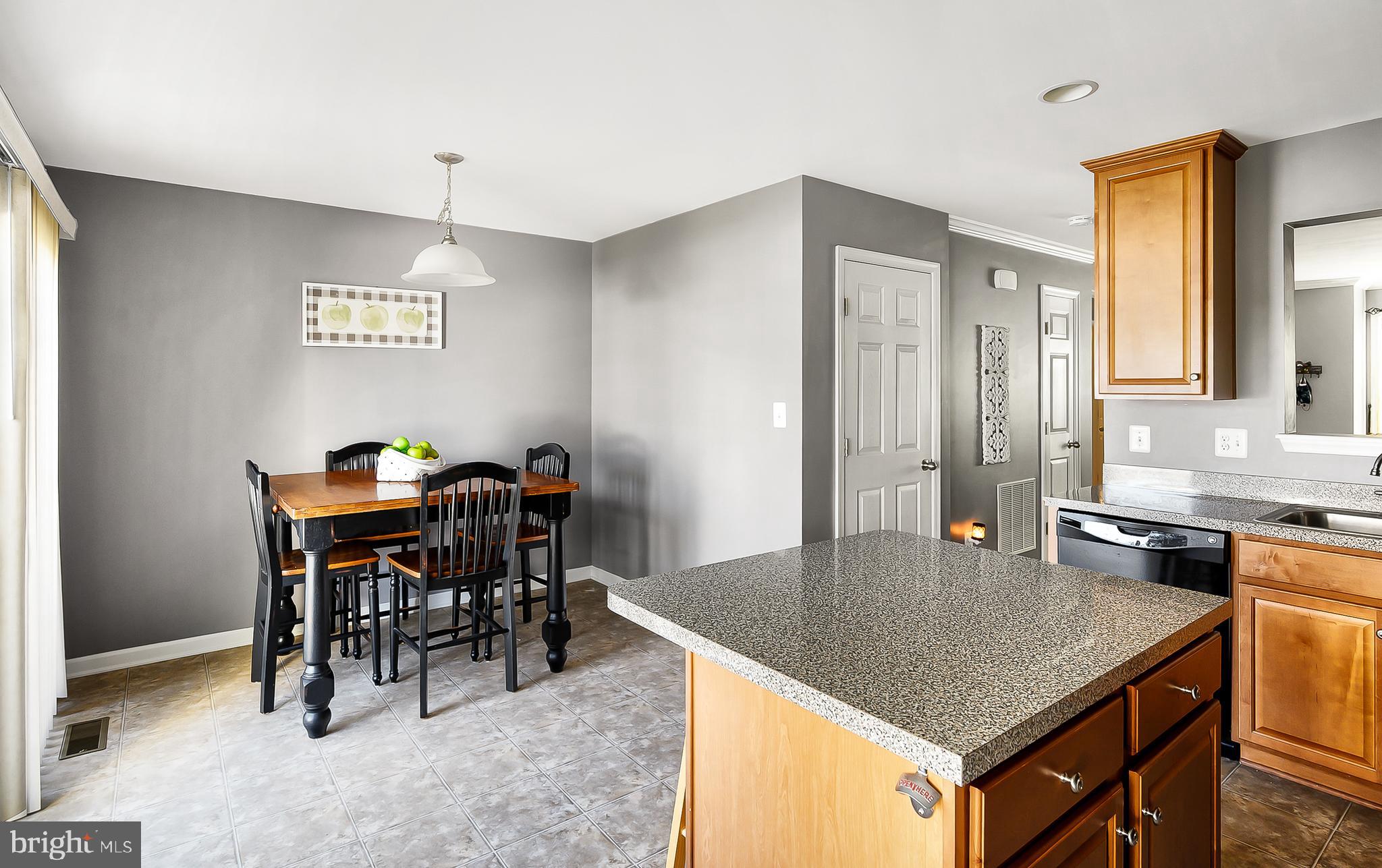 LAKELAND PLACE - Residential