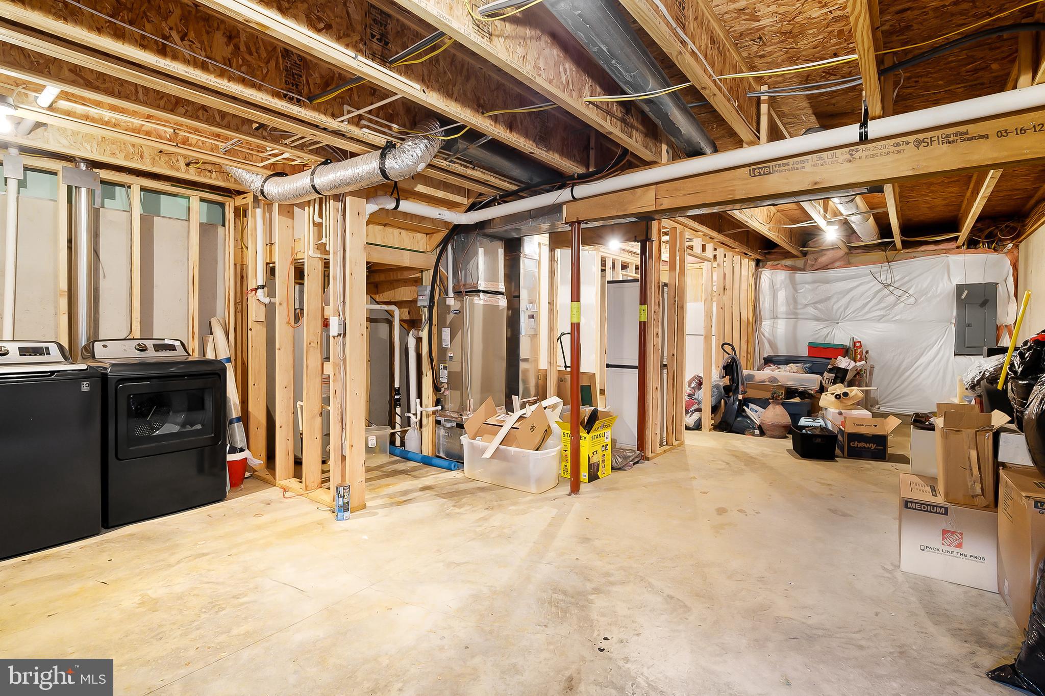 LAKELAND PLACE - Residential