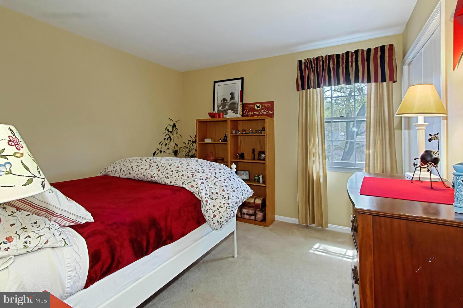 ORANGE HUNT ESTATES WEST - Residential