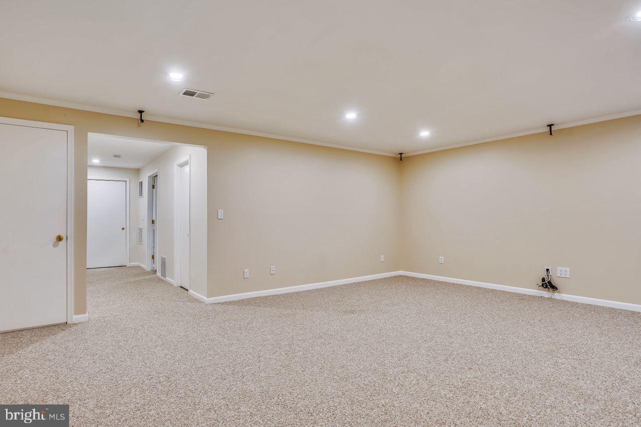 CHARLESTOWN - Residential