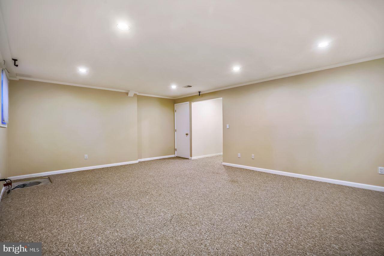 CHARLESTOWN - Residential