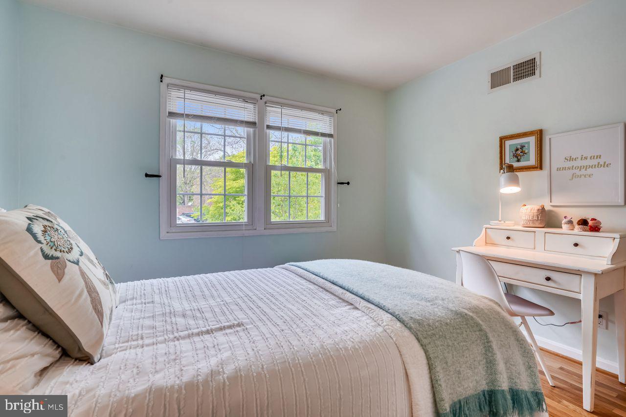 CHARLESTOWN - Residential