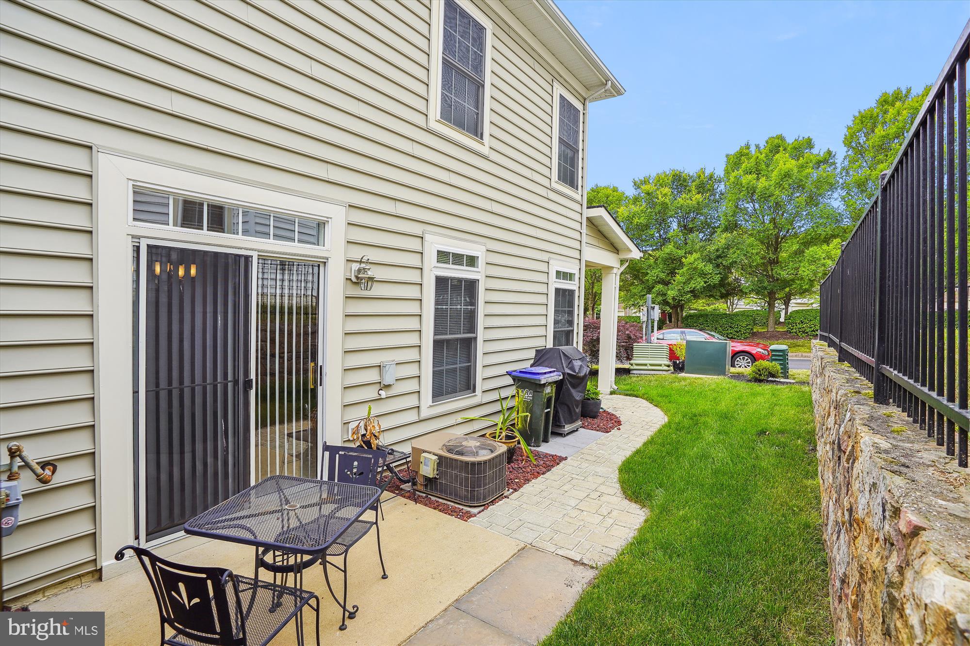 BRAEMAR/HIGHLAND - Residential