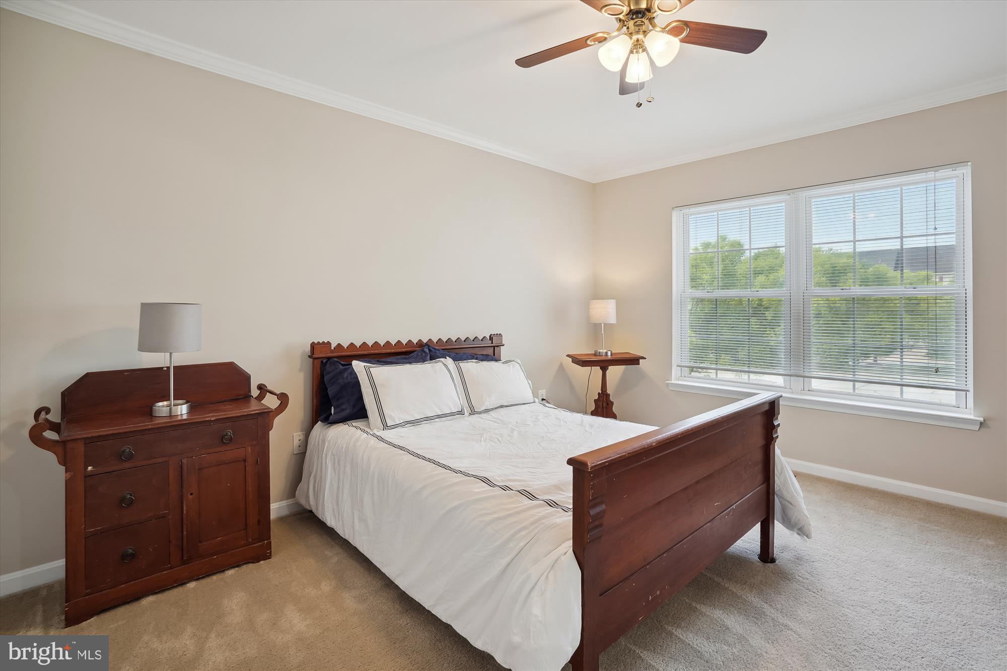 BRAEMAR/HIGHLAND - Residential