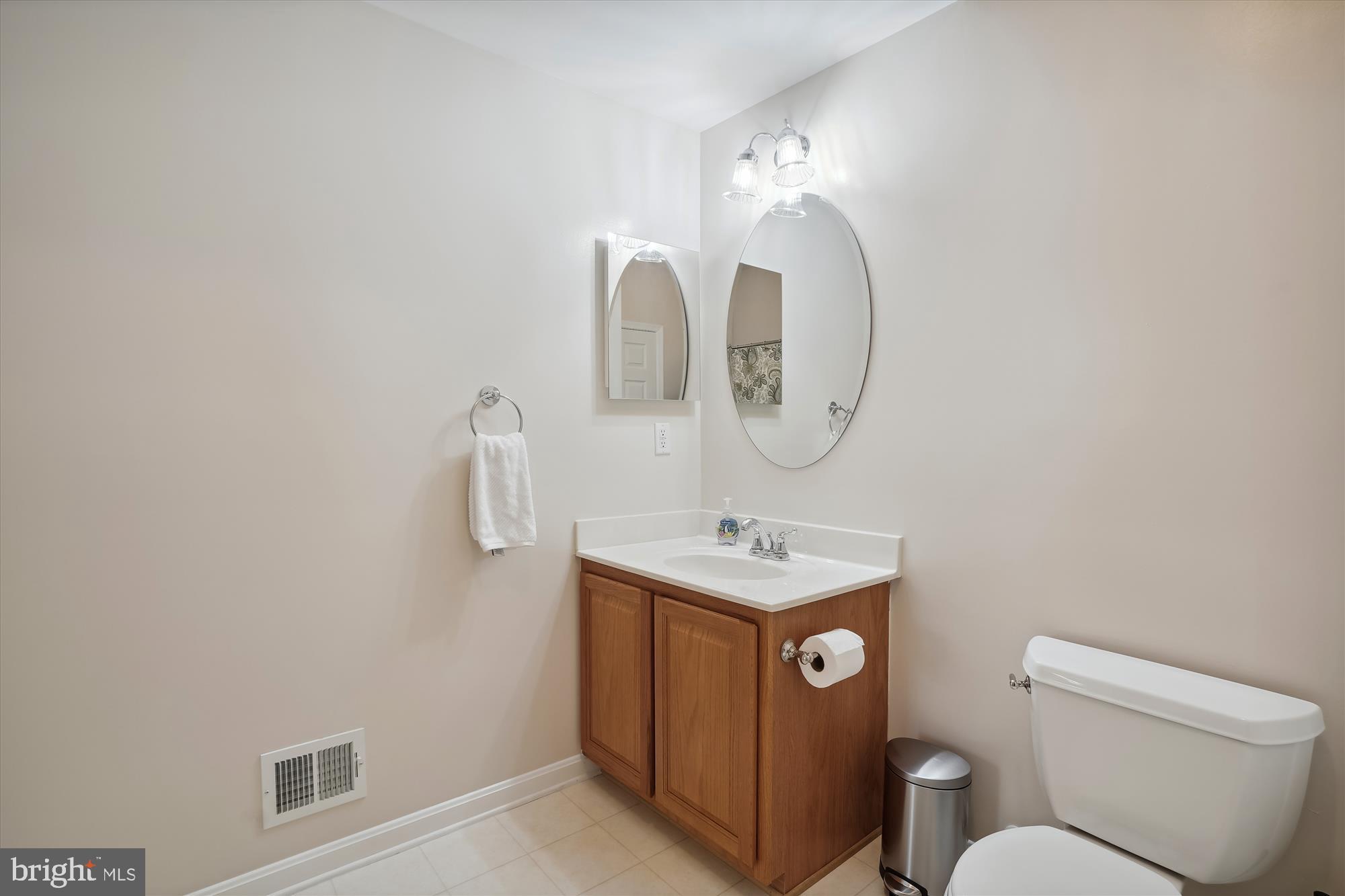 BRAEMAR/HIGHLAND - Residential