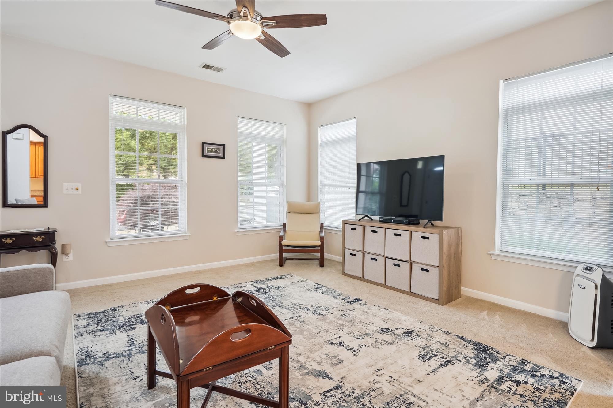 BRAEMAR/HIGHLAND - Residential