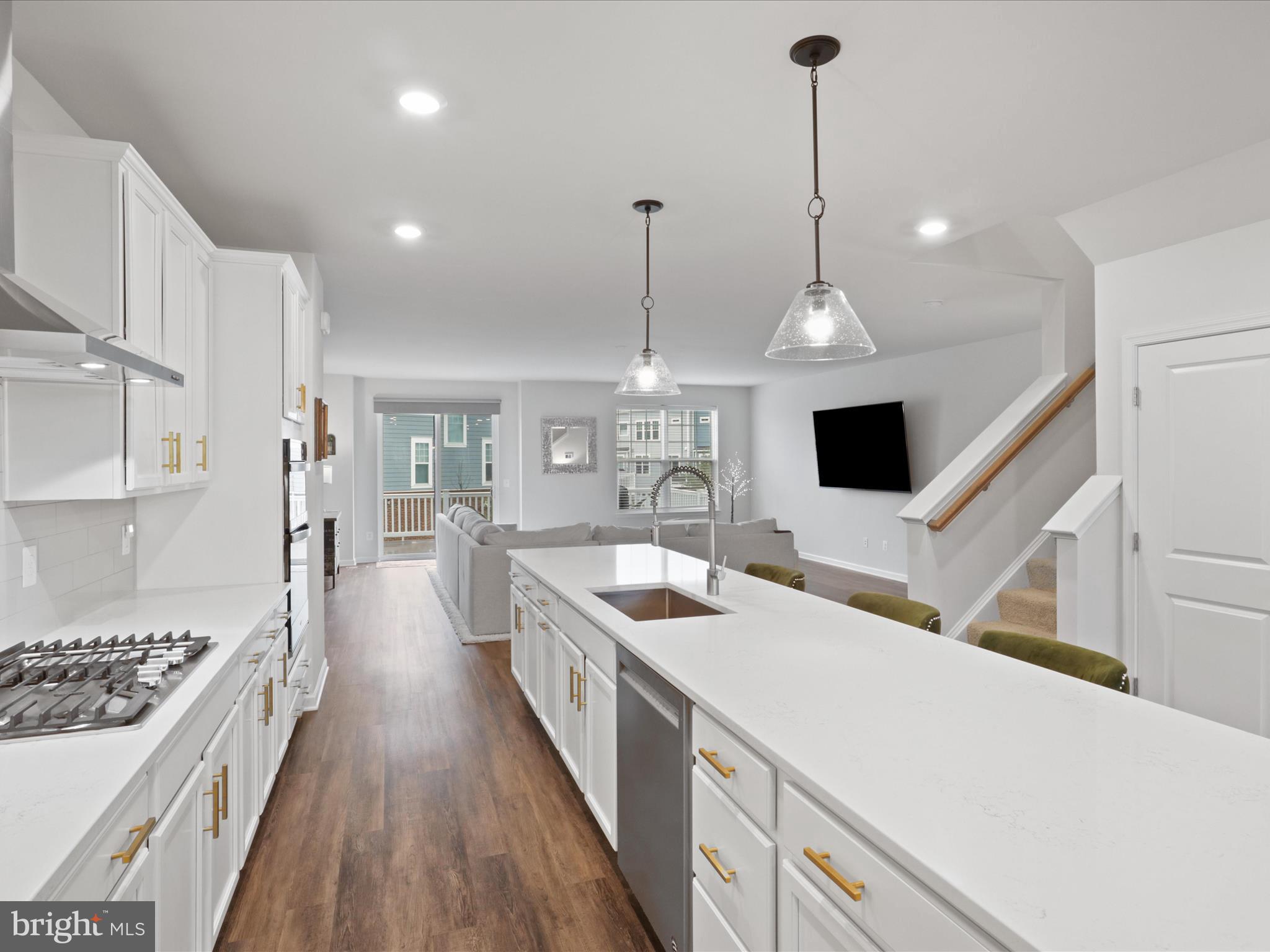 GOOSE CREEK - Residential