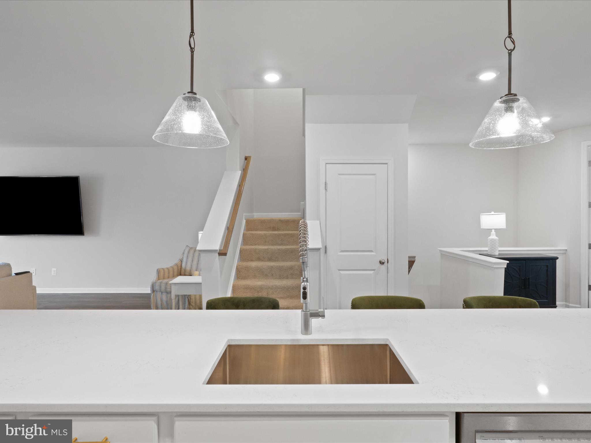 GOOSE CREEK - Residential