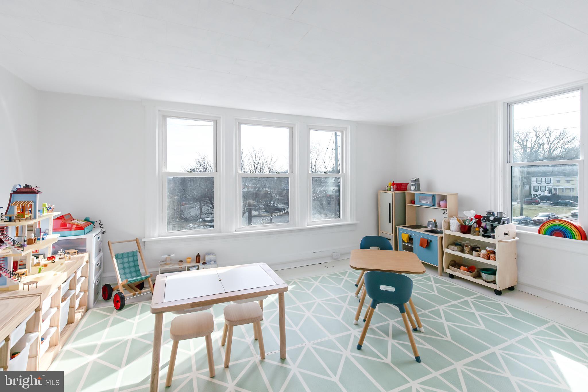 LANCASTER EAST END - Residential