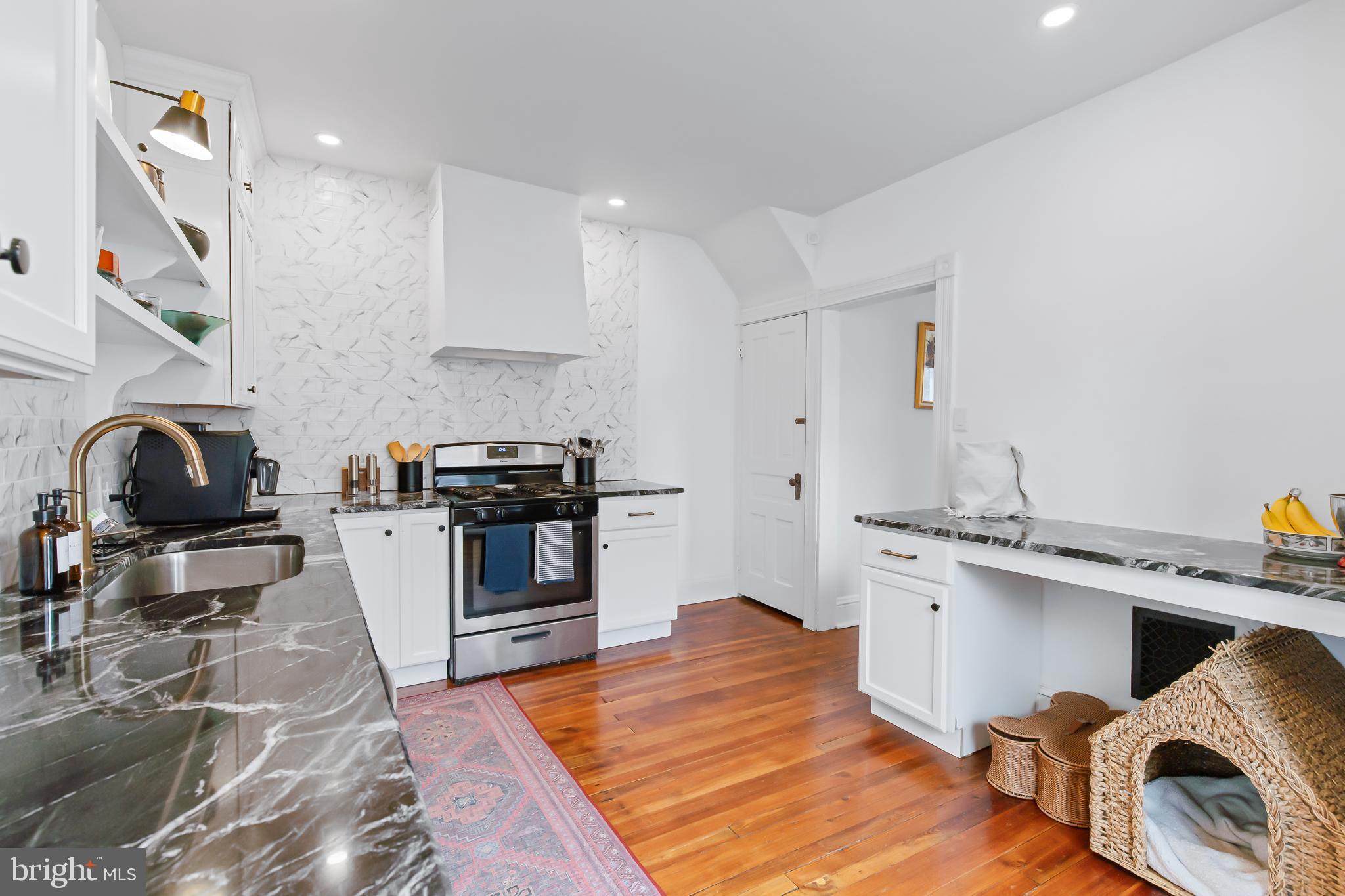 LANCASTER EAST END - Residential