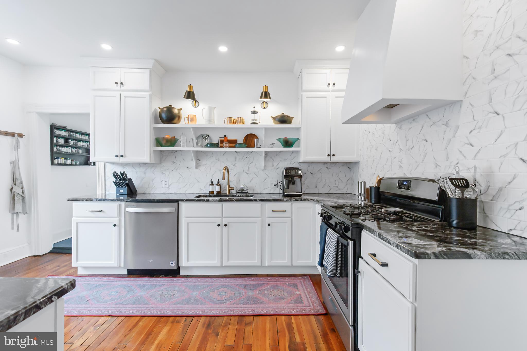 LANCASTER EAST END - Residential