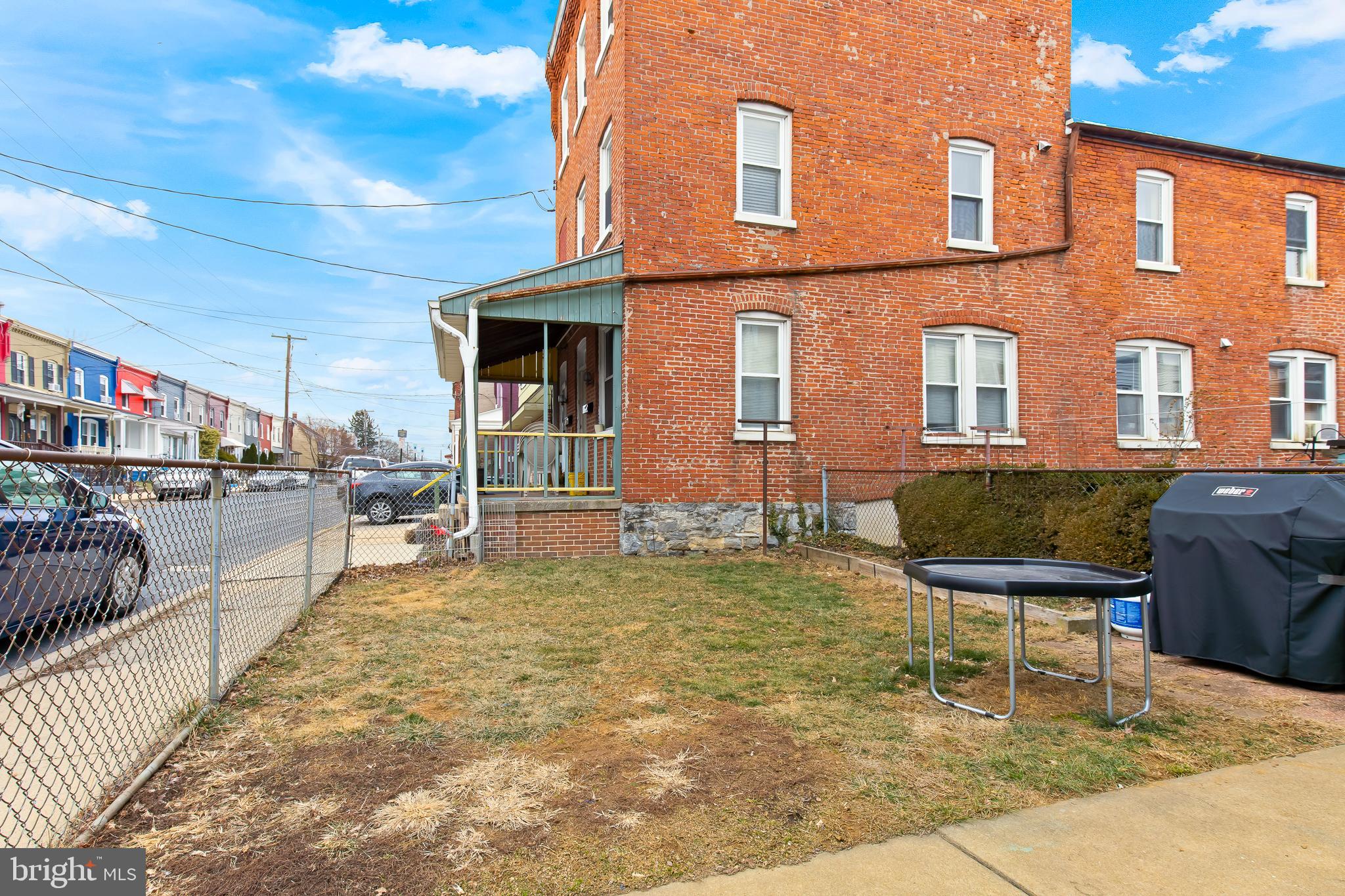 LANCASTER EAST END - Residential