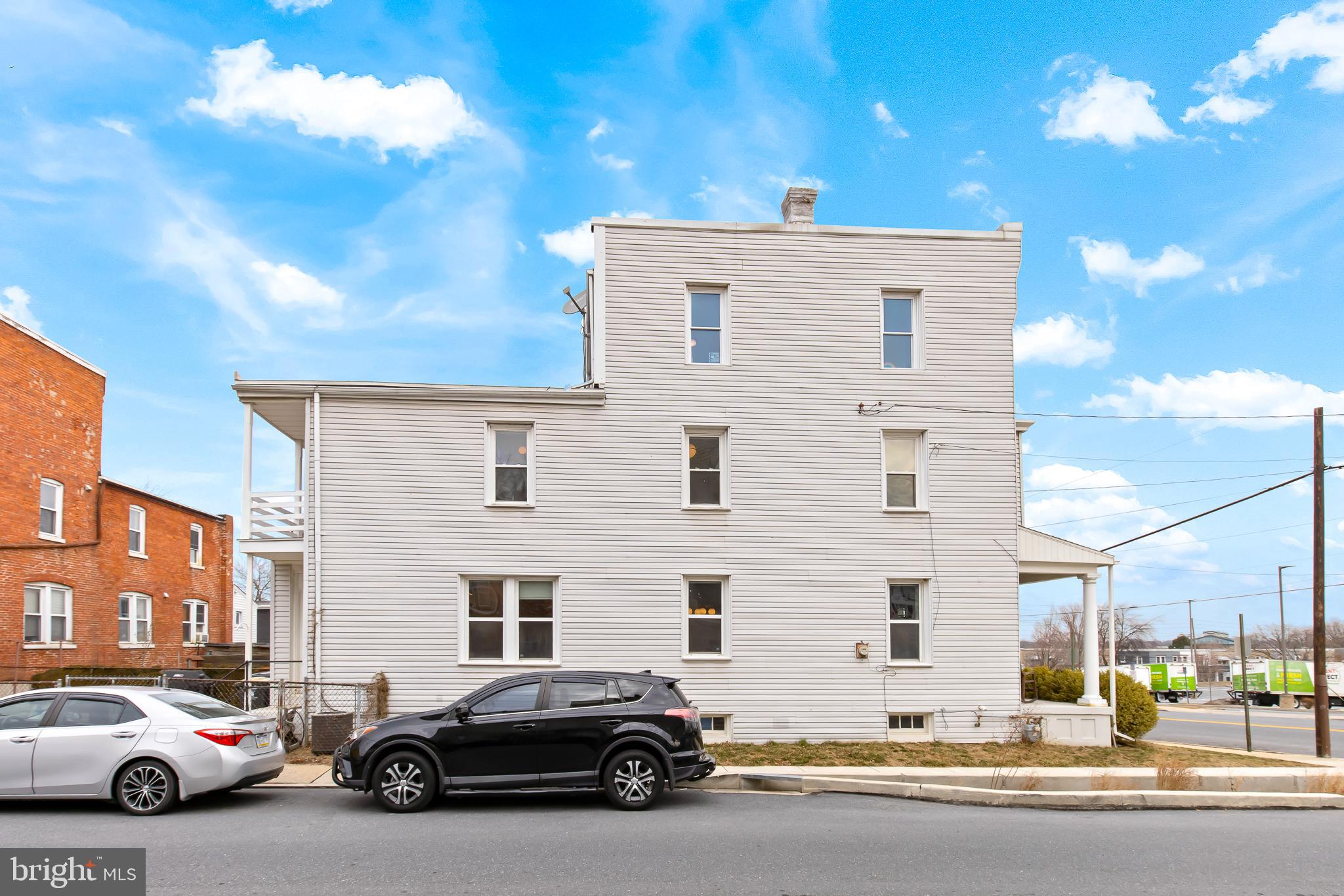 LANCASTER EAST END - Residential