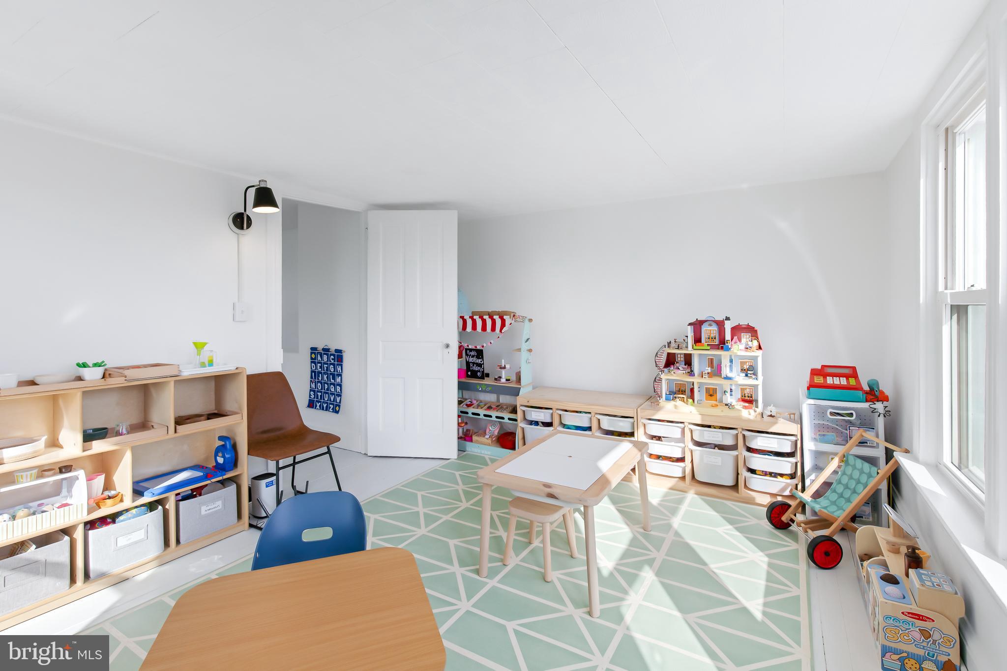 LANCASTER EAST END - Residential