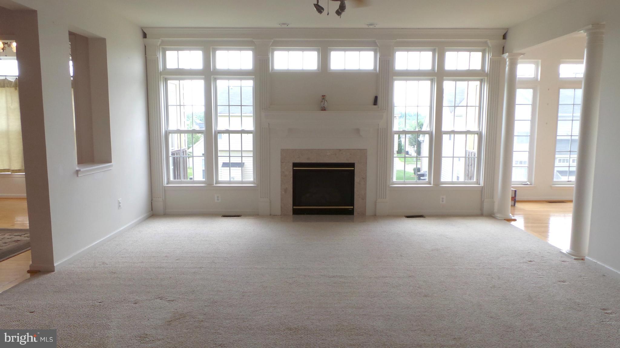 THE FALLS AT LEE'S PARKE - Residential Lease