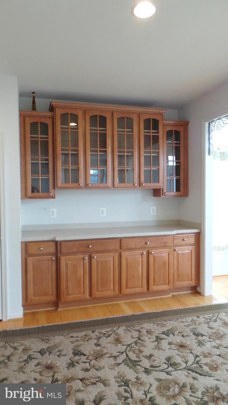 THE FALLS AT LEE'S PARKE - Residential Lease