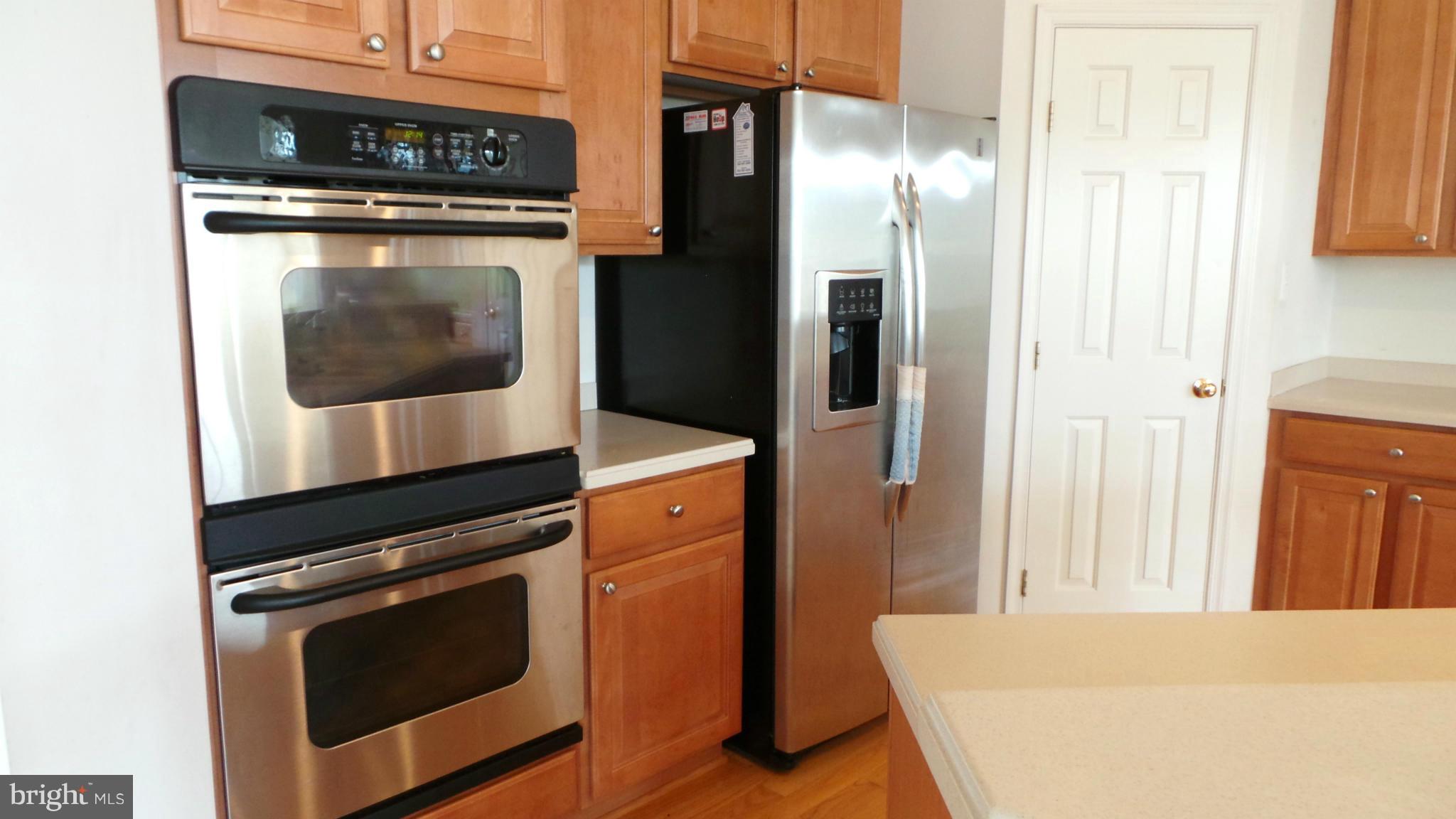 THE FALLS AT LEE'S PARKE - Residential Lease