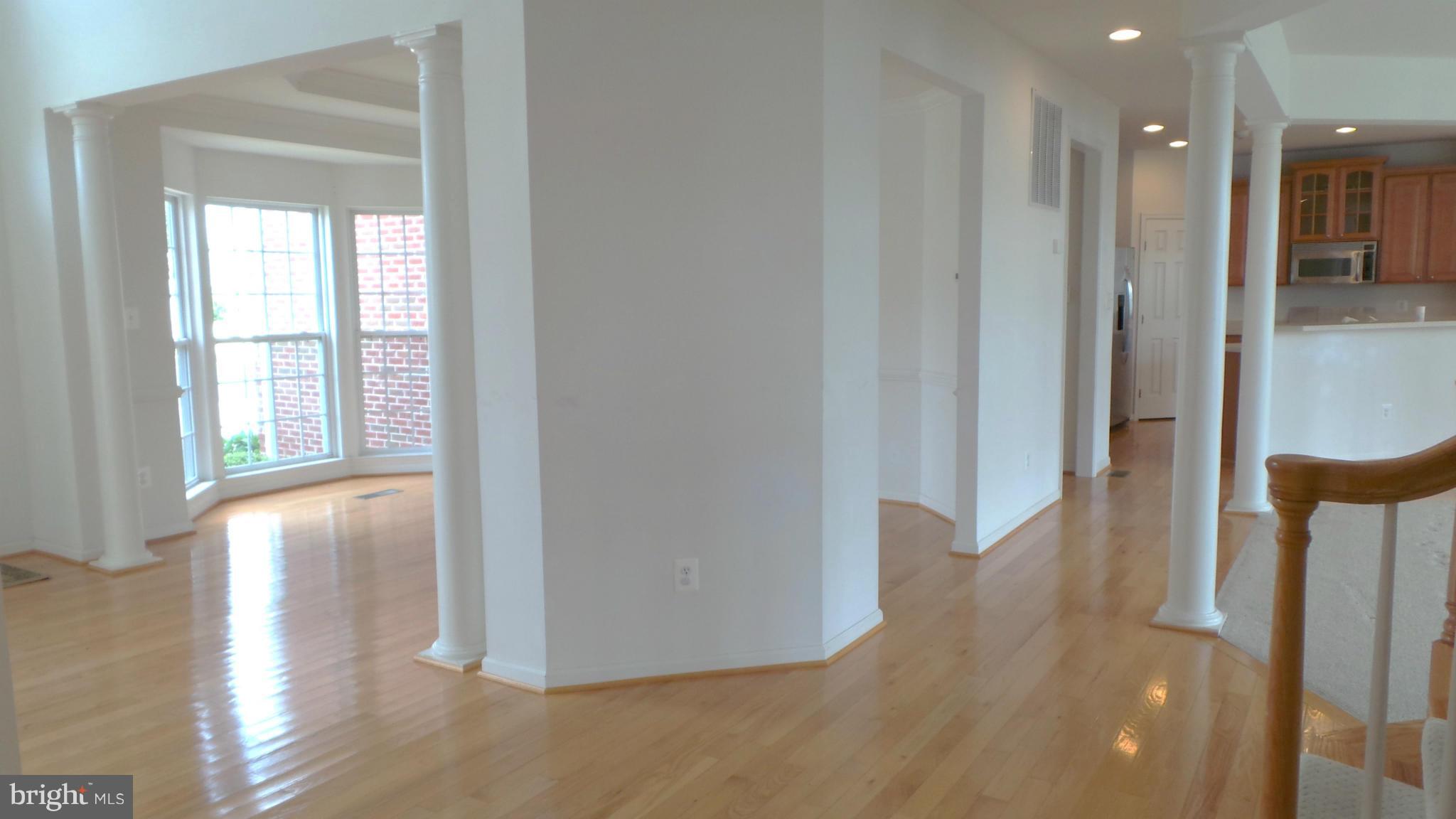 THE FALLS AT LEE'S PARKE - Residential Lease