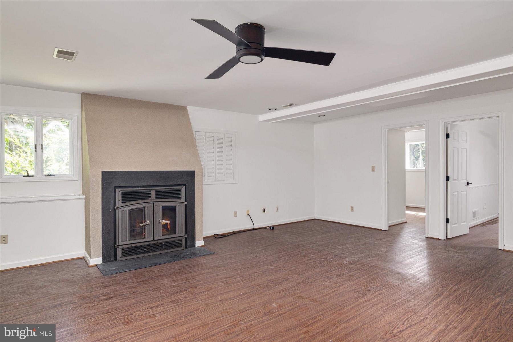 SPRING FIELDS - Residential