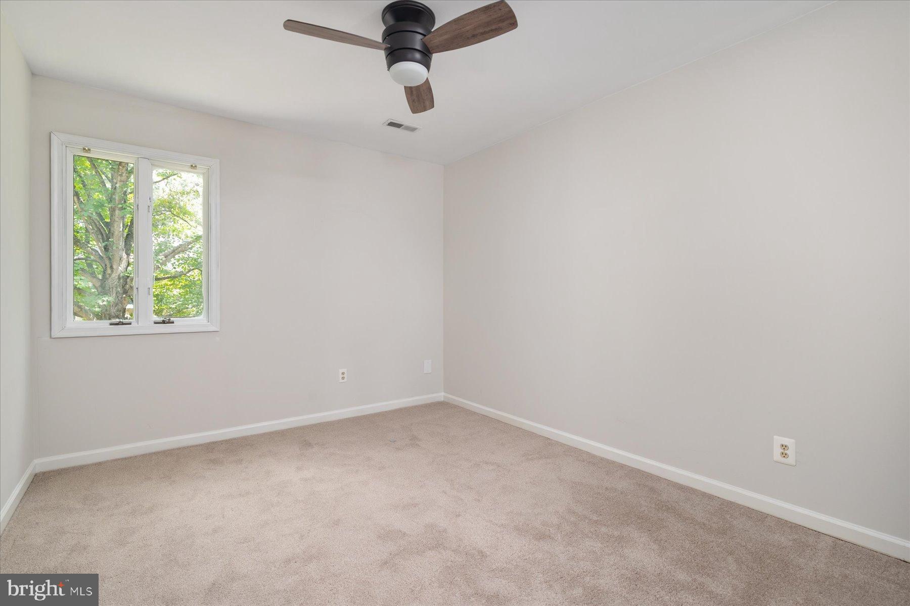 SPRING FIELDS - Residential