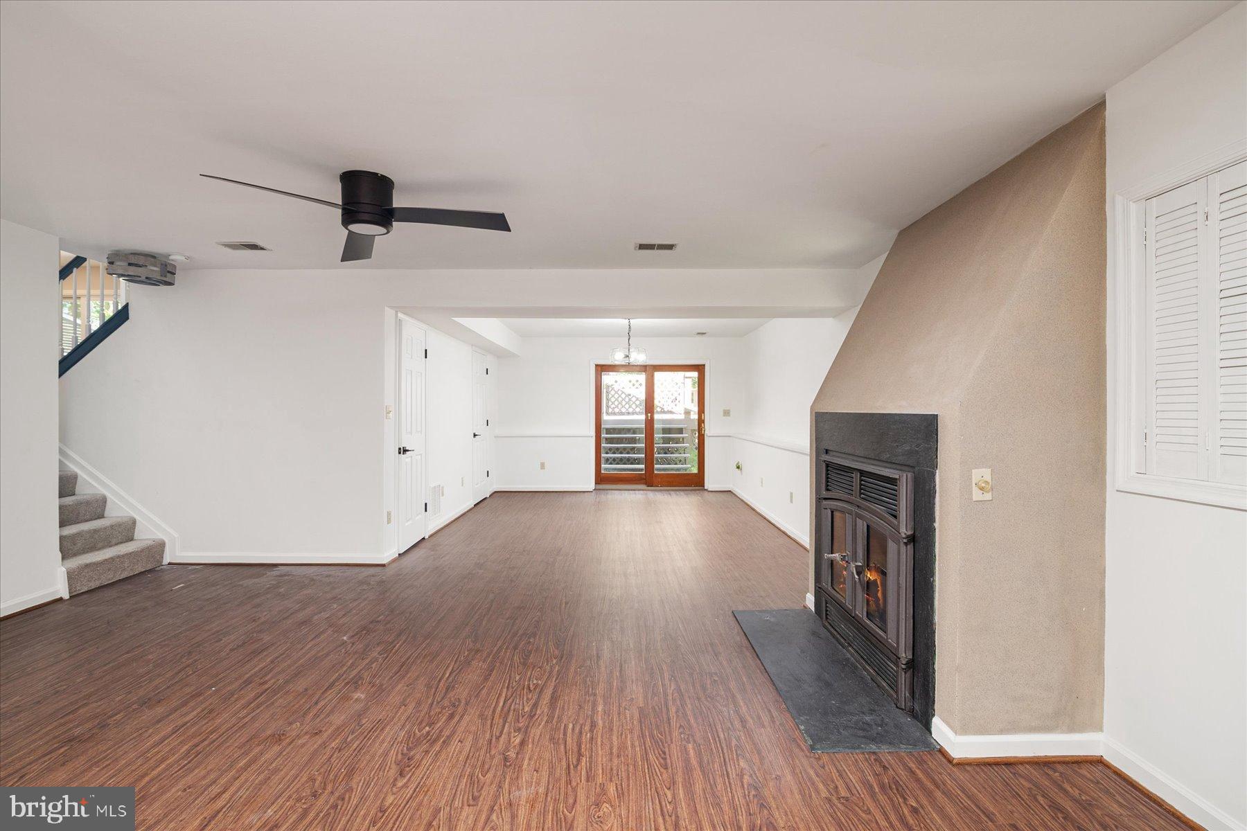 SPRING FIELDS - Residential