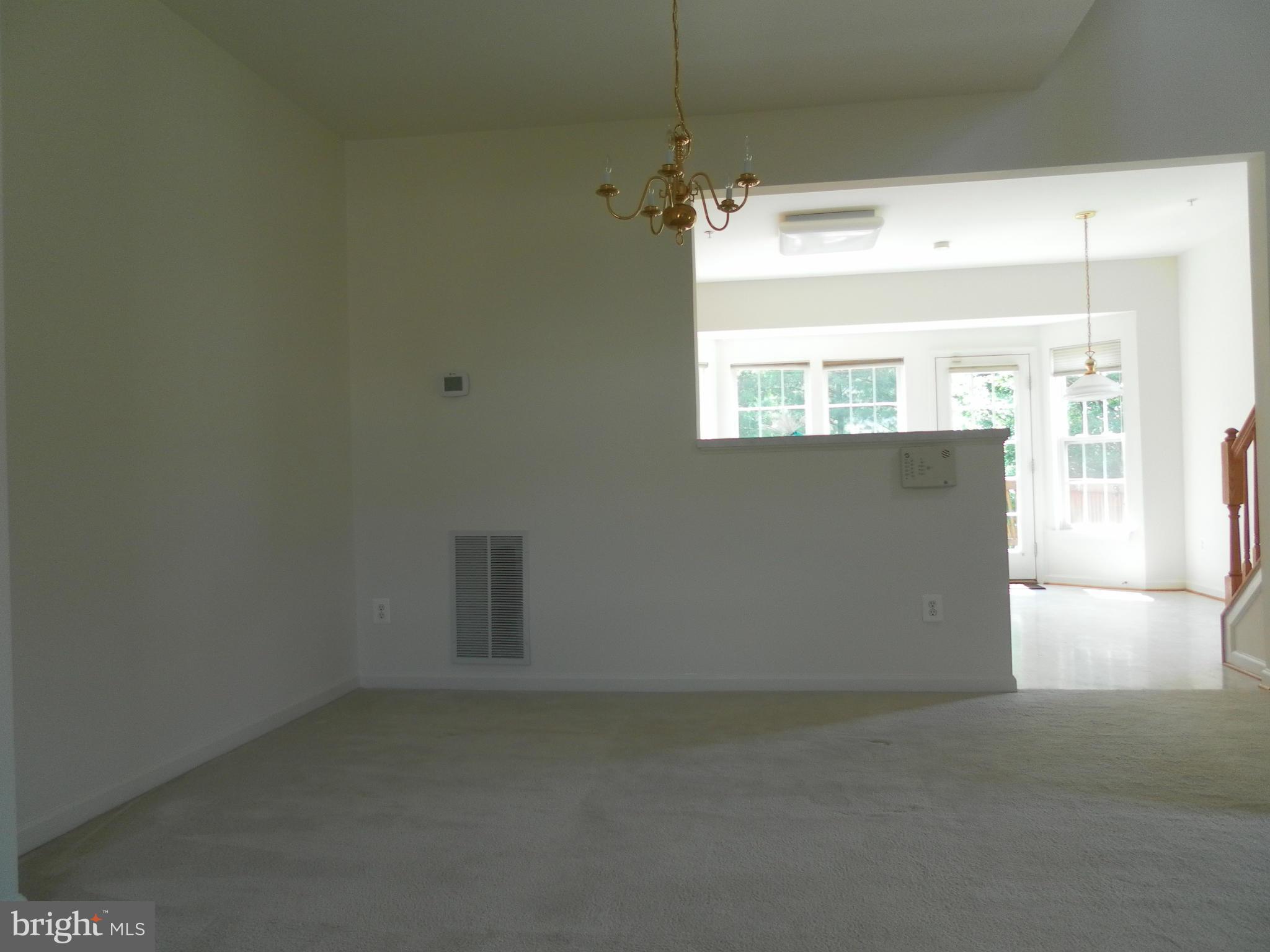 HUNTINGTON GROVE - Residential Lease