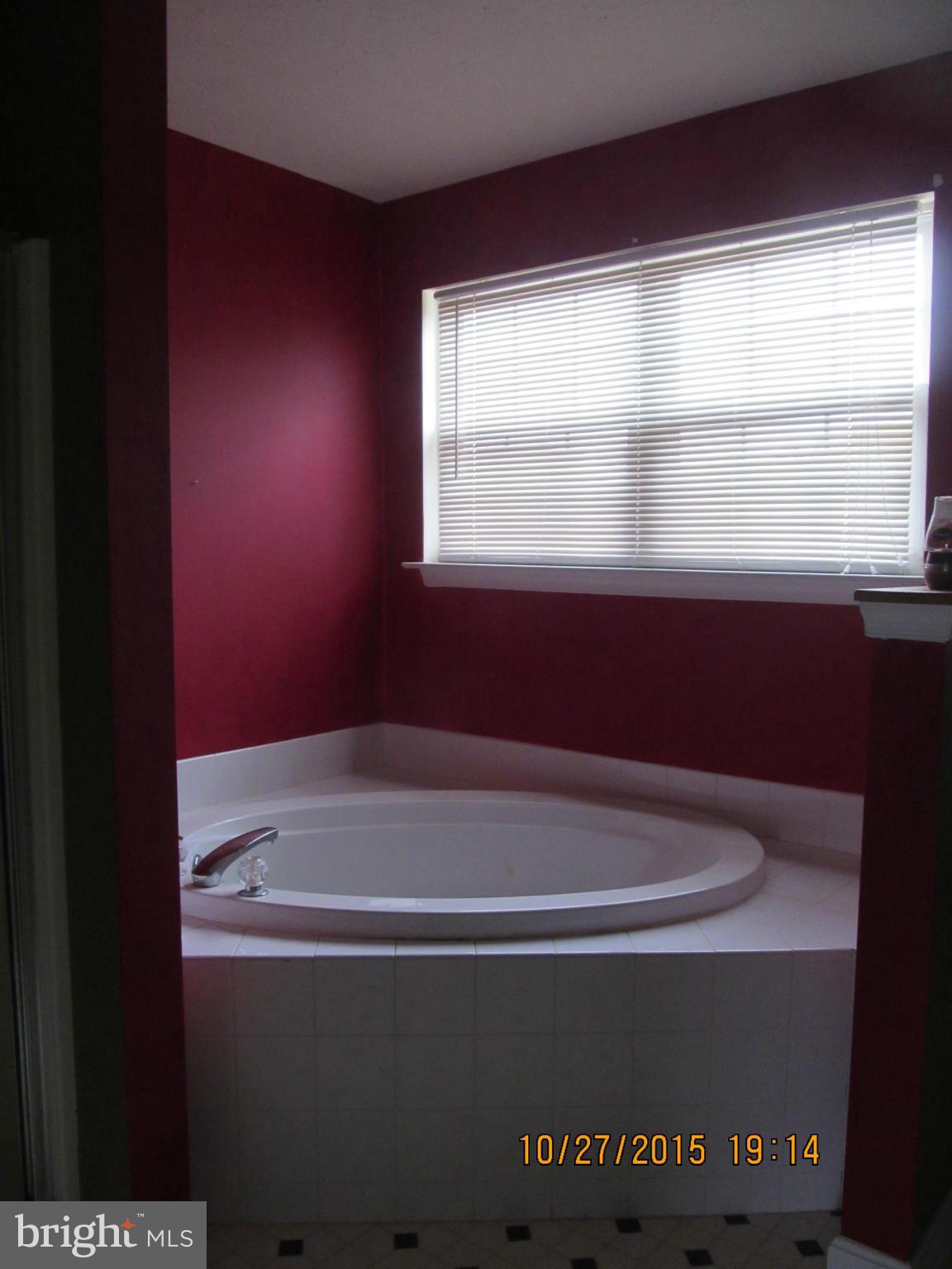 BEACHWOOD ESTATES - Residential