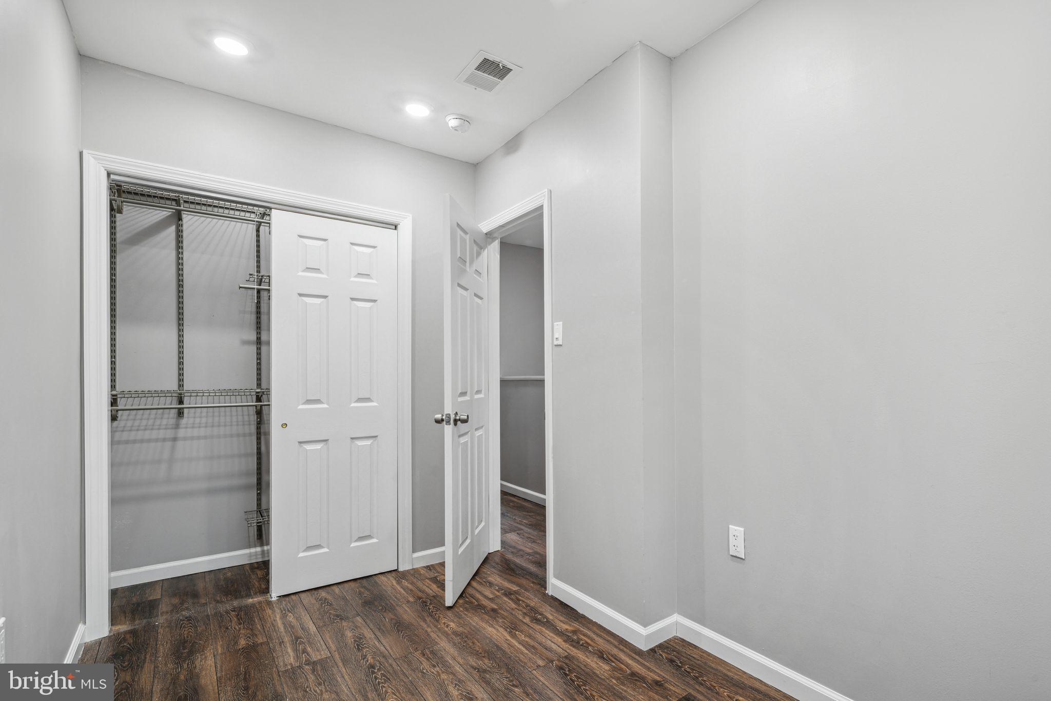 STRAWBERRY MANSION - Residential