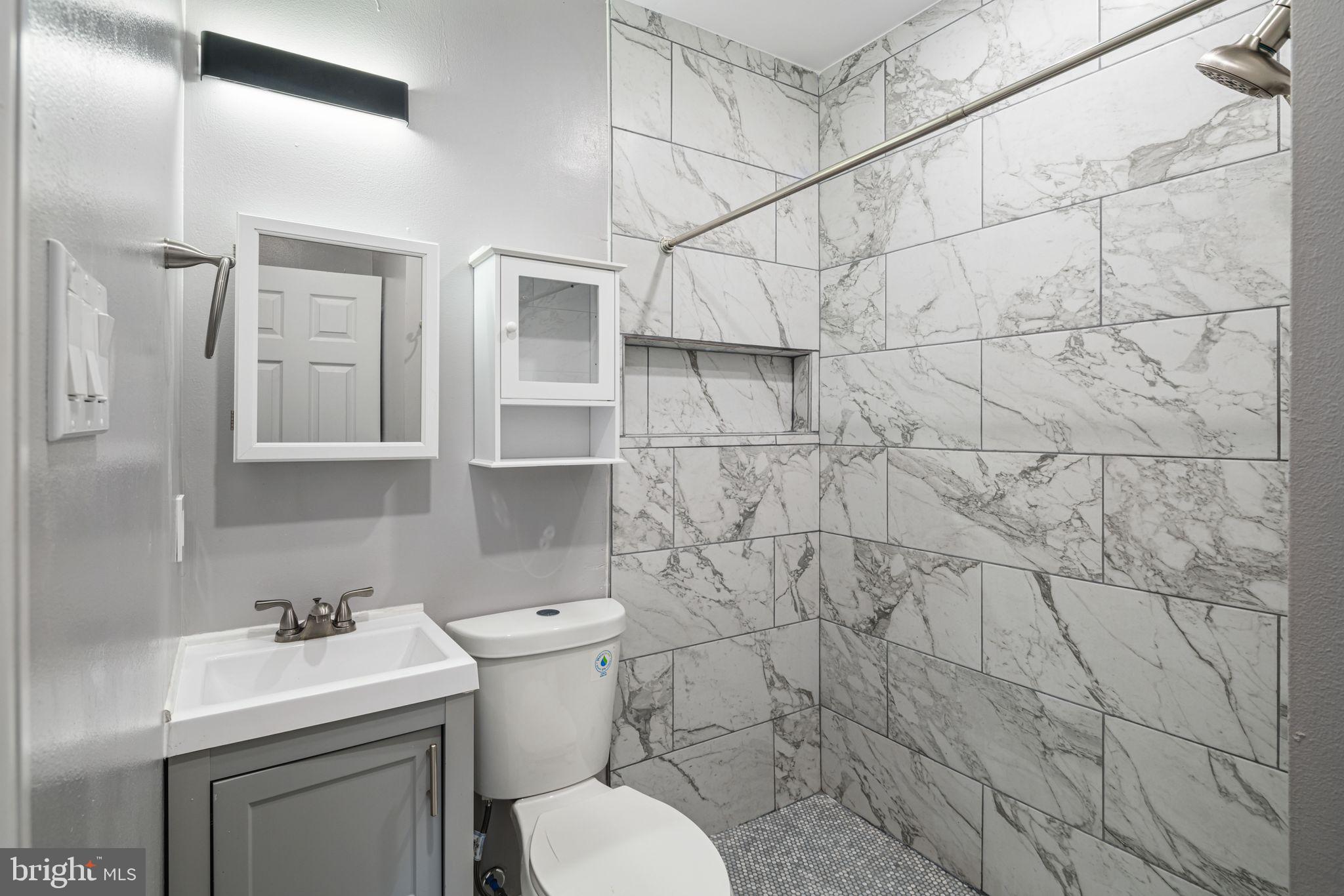 STRAWBERRY MANSION - Residential