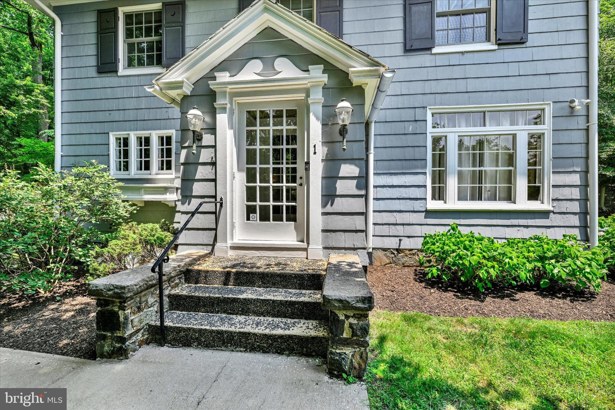 ROLAND PARK - Residential