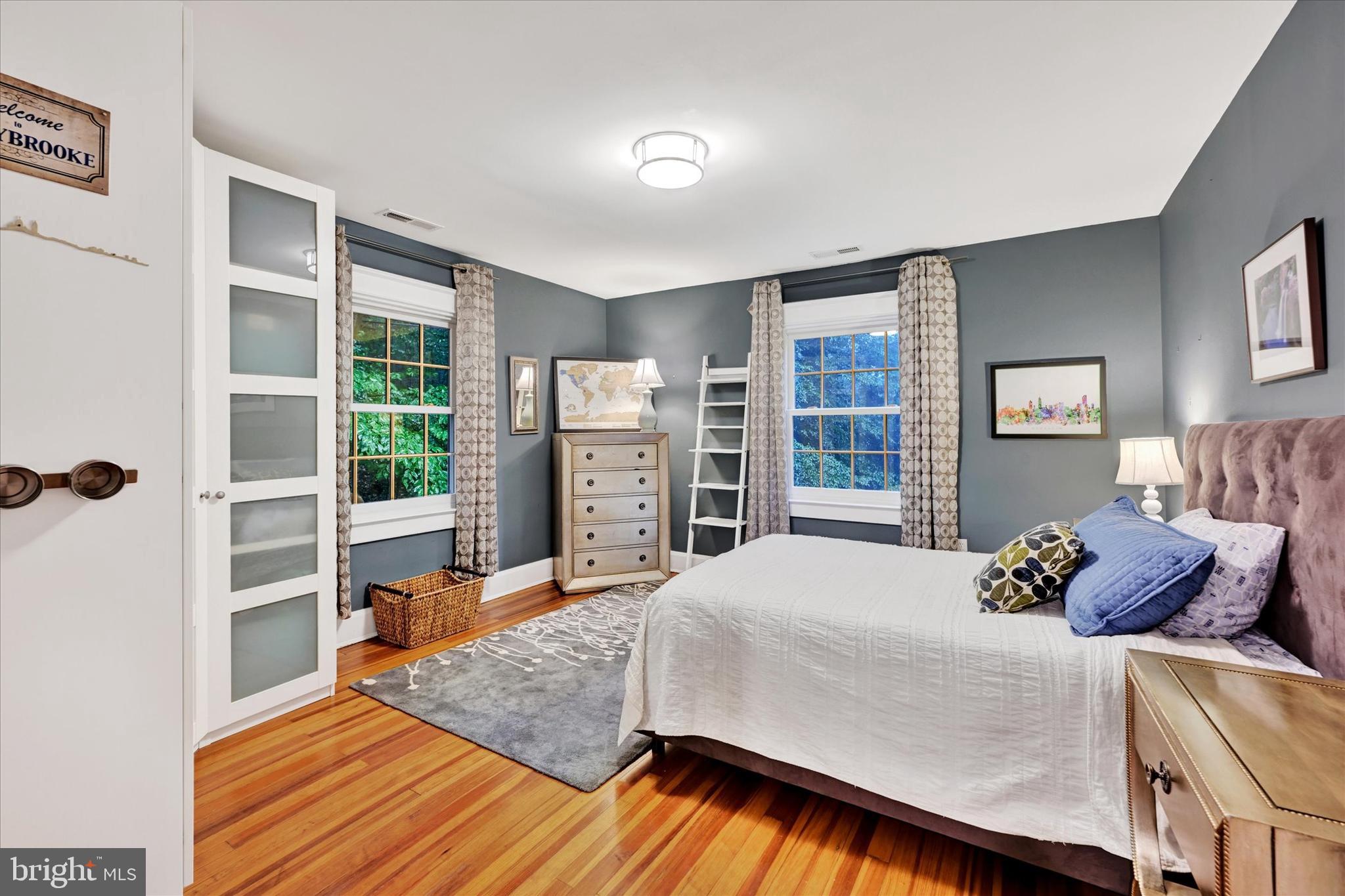 ROLAND PARK - Residential