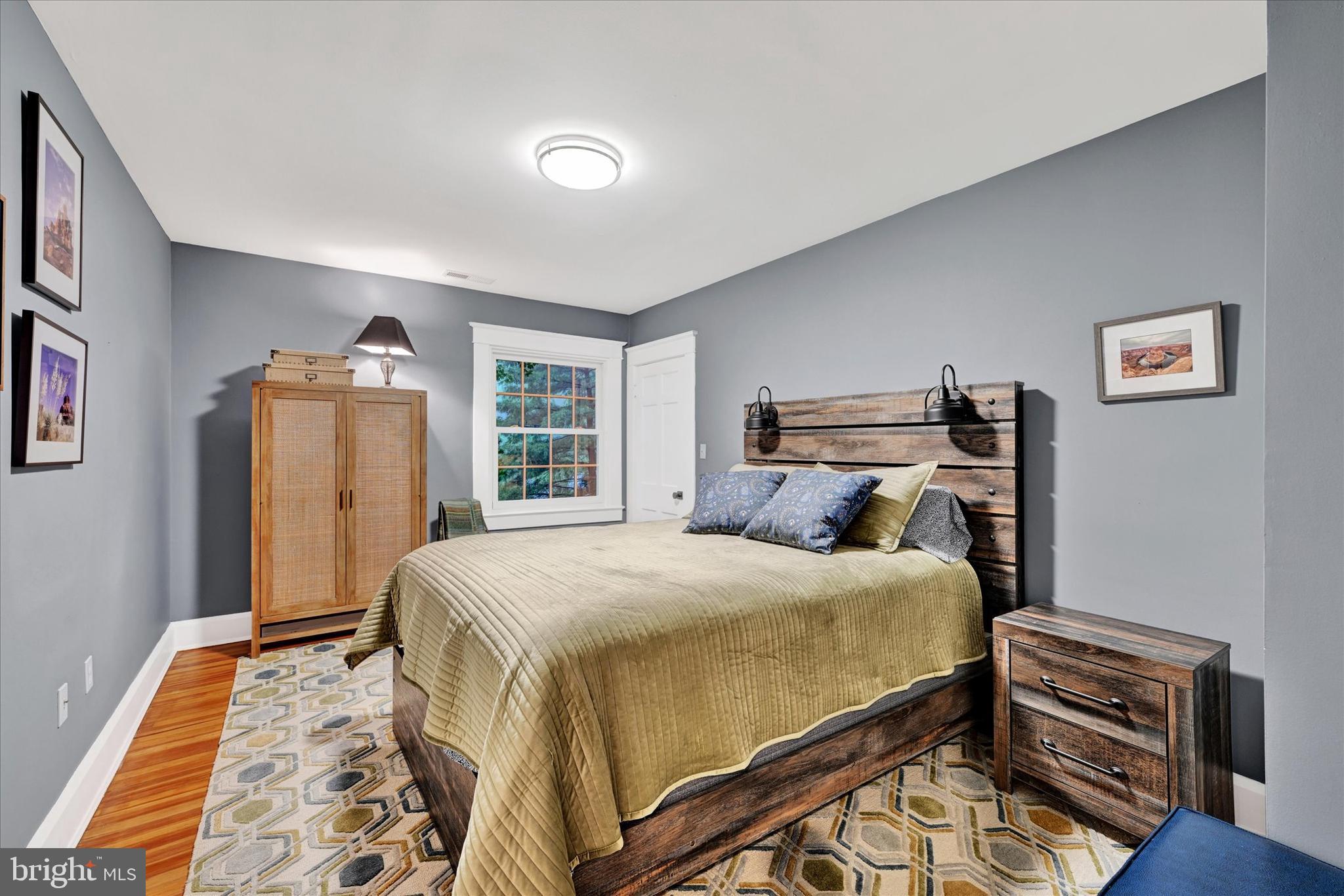 ROLAND PARK - Residential