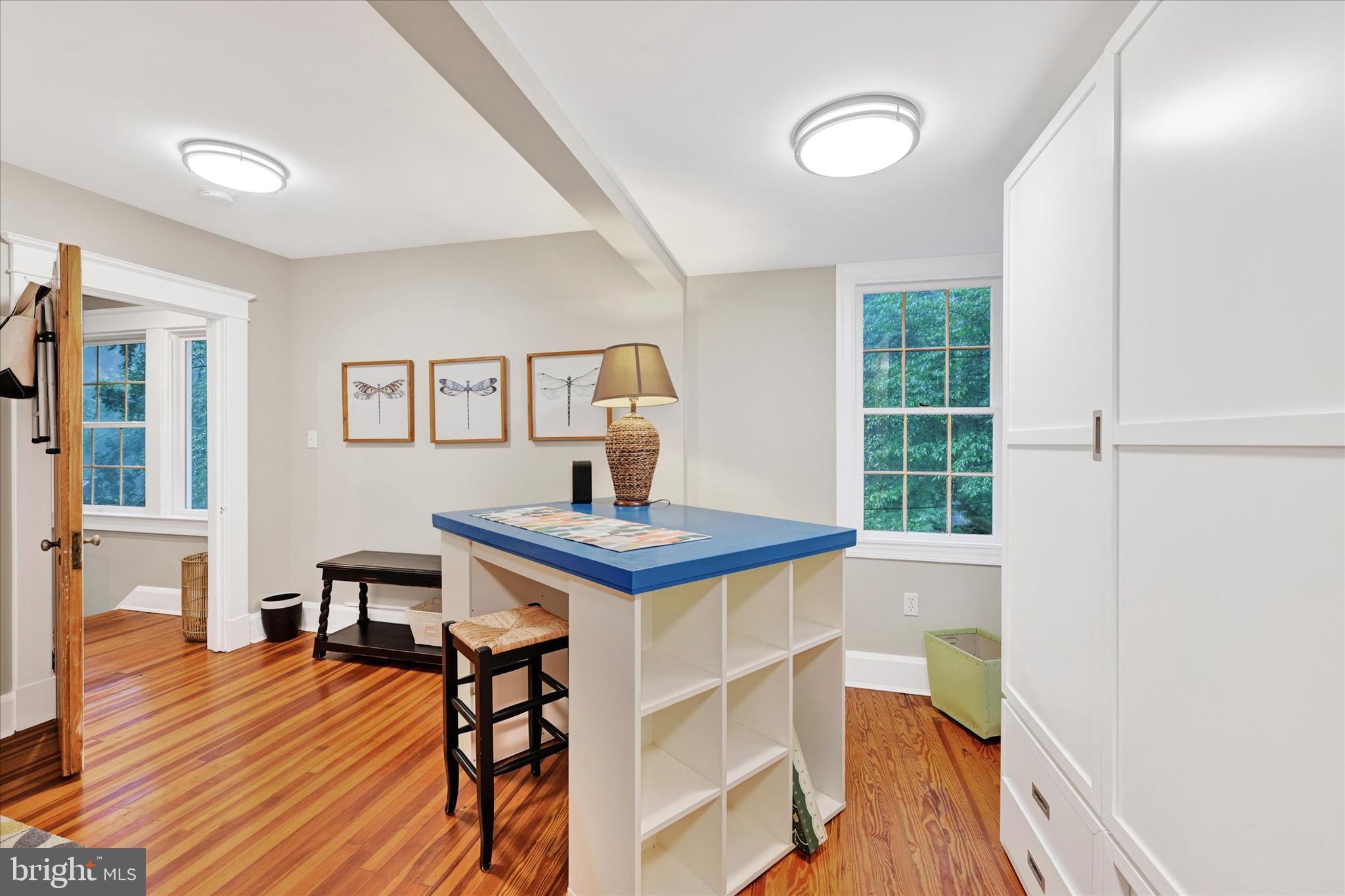 ROLAND PARK - Residential