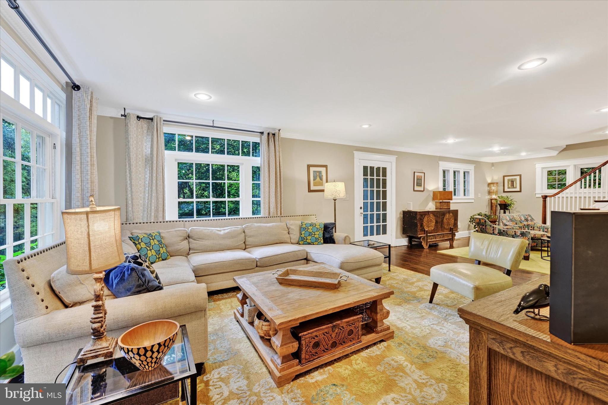 ROLAND PARK - Residential