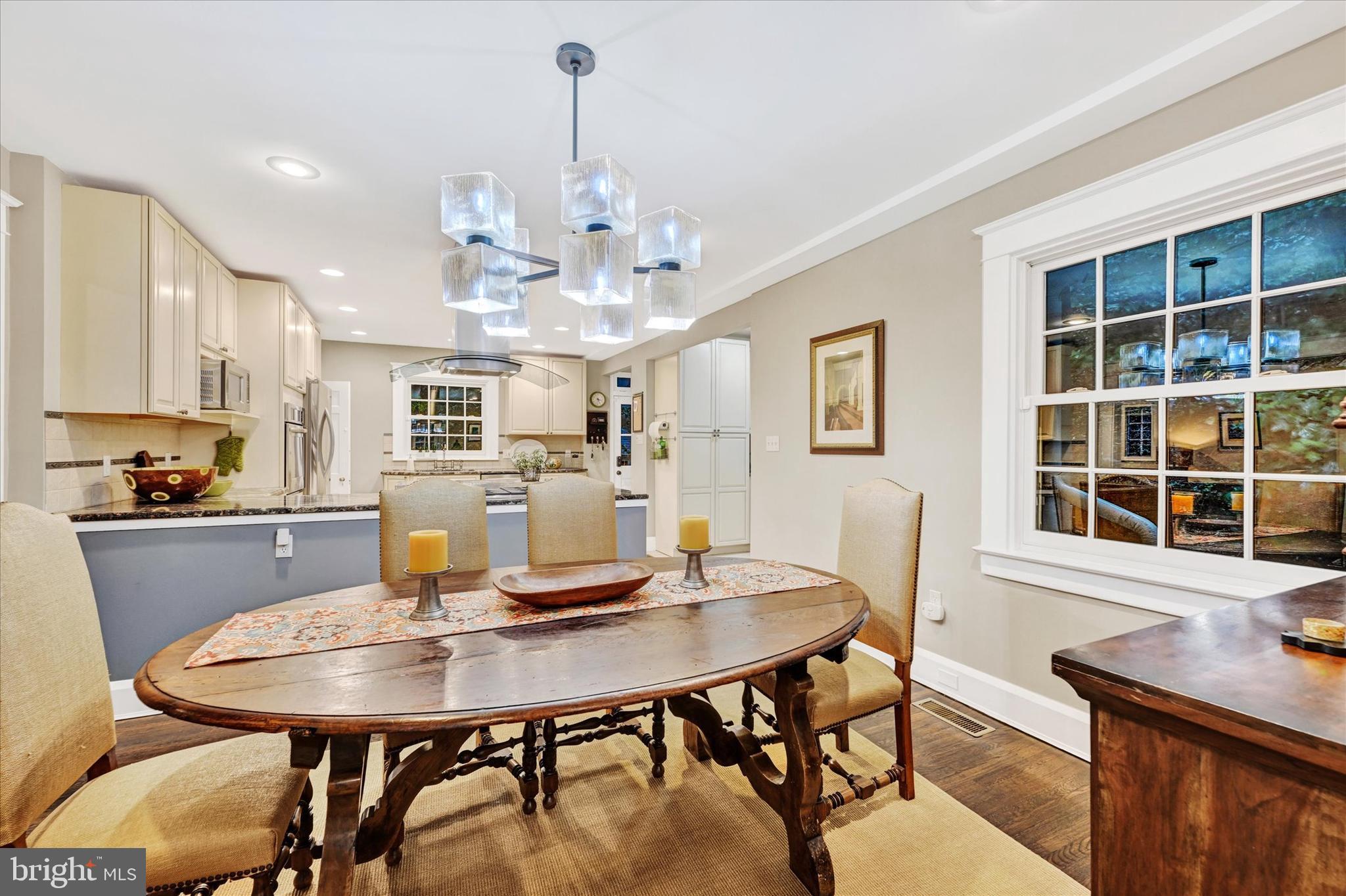 ROLAND PARK - Residential