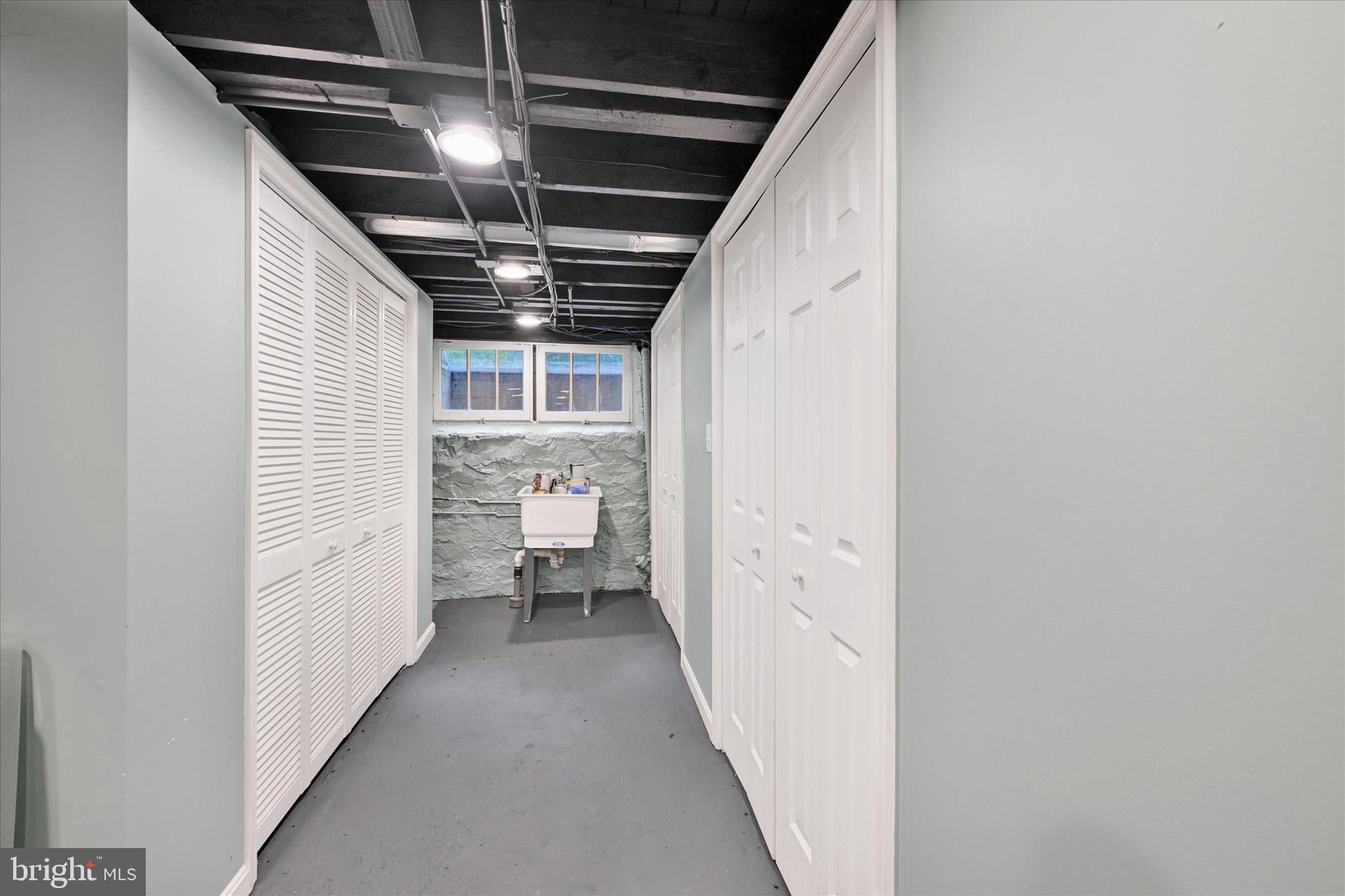 ROLAND PARK - Residential