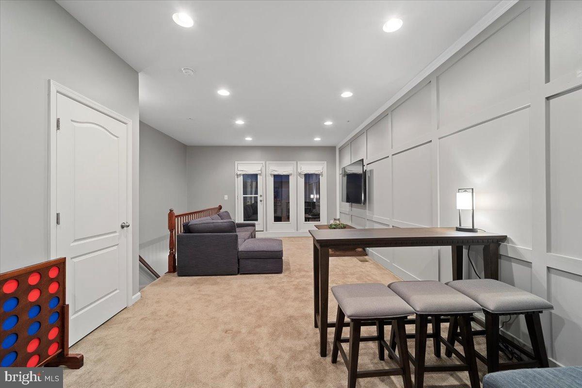 POTOMAC OVERLOOK AT NATIONAL HARBOR - Residential Lease