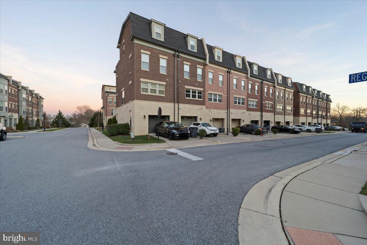 POTOMAC OVERLOOK AT NATIONAL HARBOR - Residential Lease