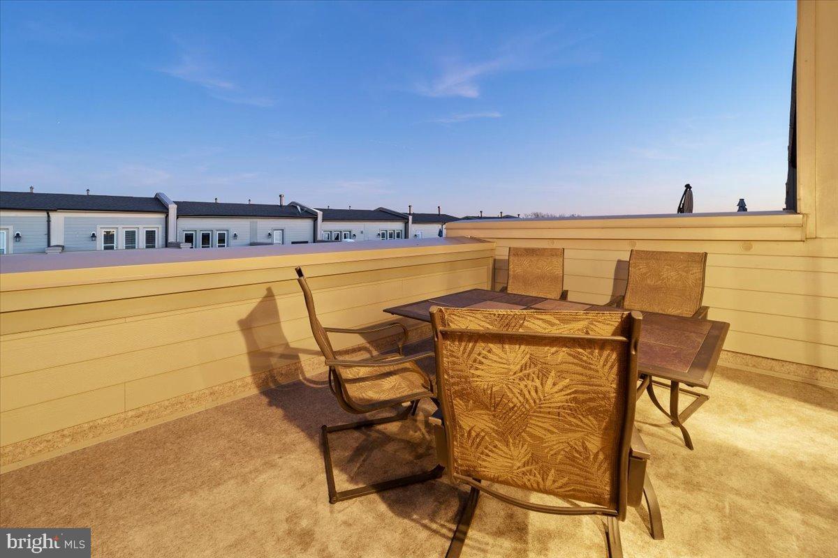 POTOMAC OVERLOOK AT NATIONAL HARBOR - Residential Lease