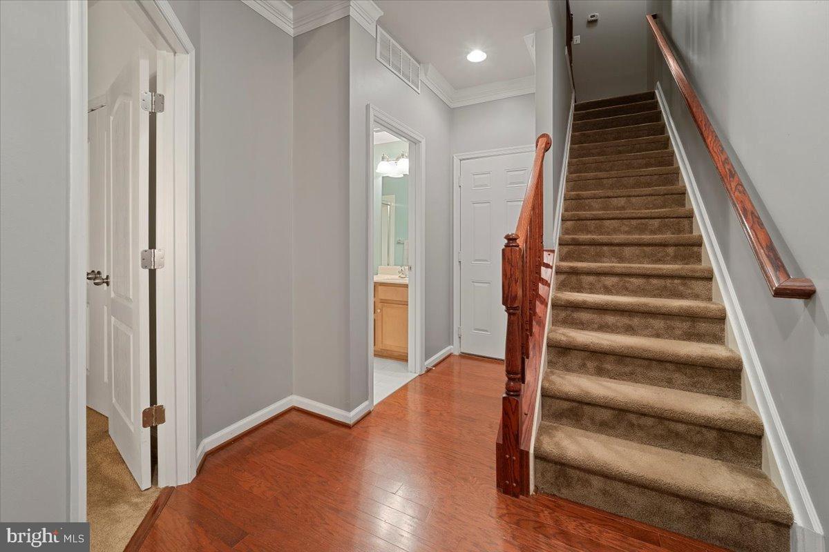 POTOMAC OVERLOOK AT NATIONAL HARBOR - Residential Lease